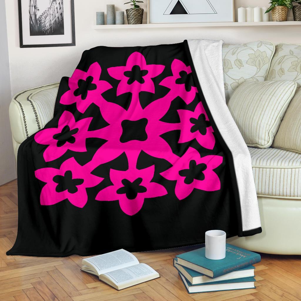 Hawaiian Premium Blanket Royal Pattern - Black And Pink - A1 Style White - Polynesian Pride