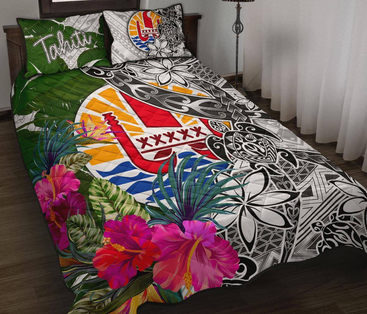 Tahiti Quilt Bed Set White - Turtle Plumeria Banana Leaf White - Polynesian Pride