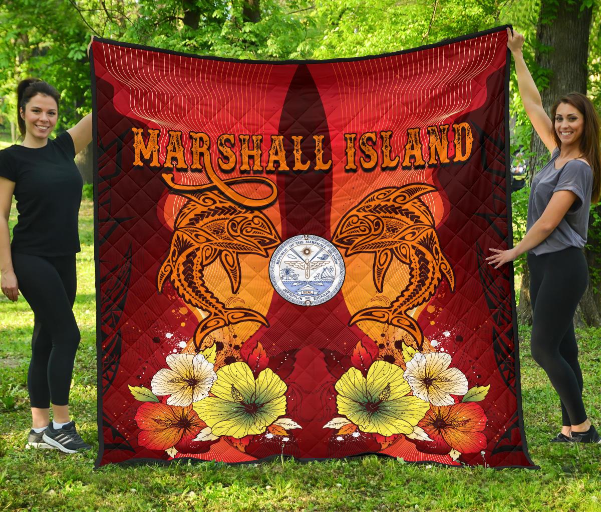 Marshall Islands Premium Quilt - Tribal Tuna Fish Black - Polynesian Pride