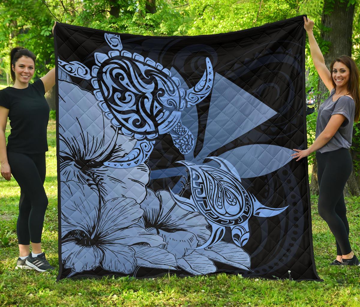 Hawaii Turtle Premium Quilt Polynesian Hibiscus Art Ver 2.0 Blue AH - Polynesian Pride