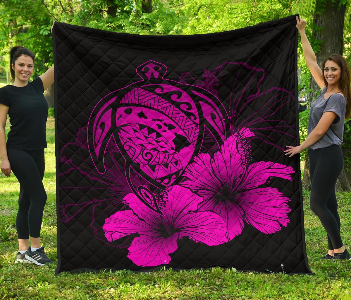 Hawaii Hibiscus Premium Quilt - Turtle Map - Pink Pink - Polynesian Pride