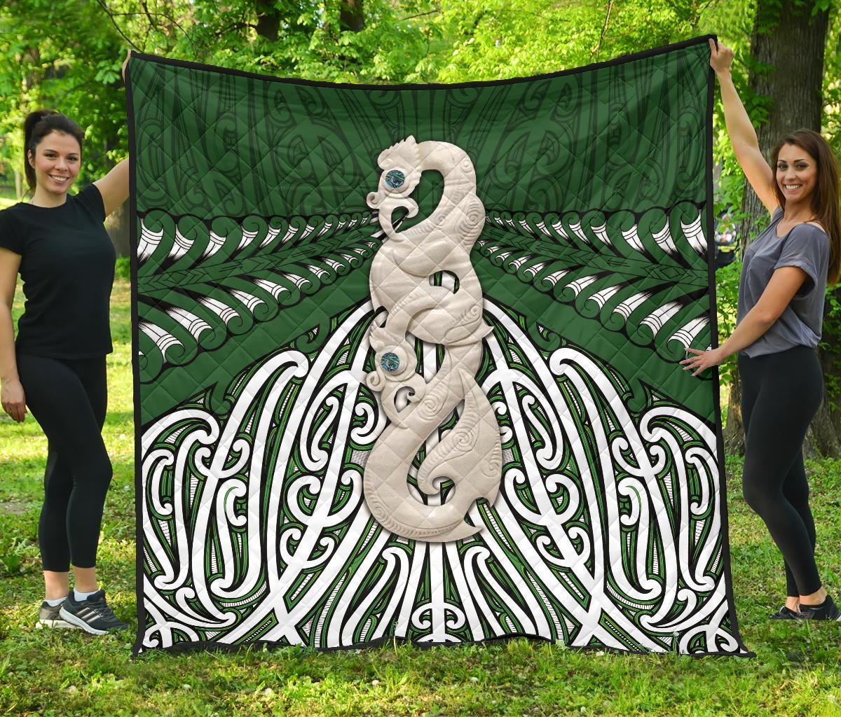 Maori Moko Tattoo Premium Quilt, Manaia Pounamu Green - Polynesian Pride