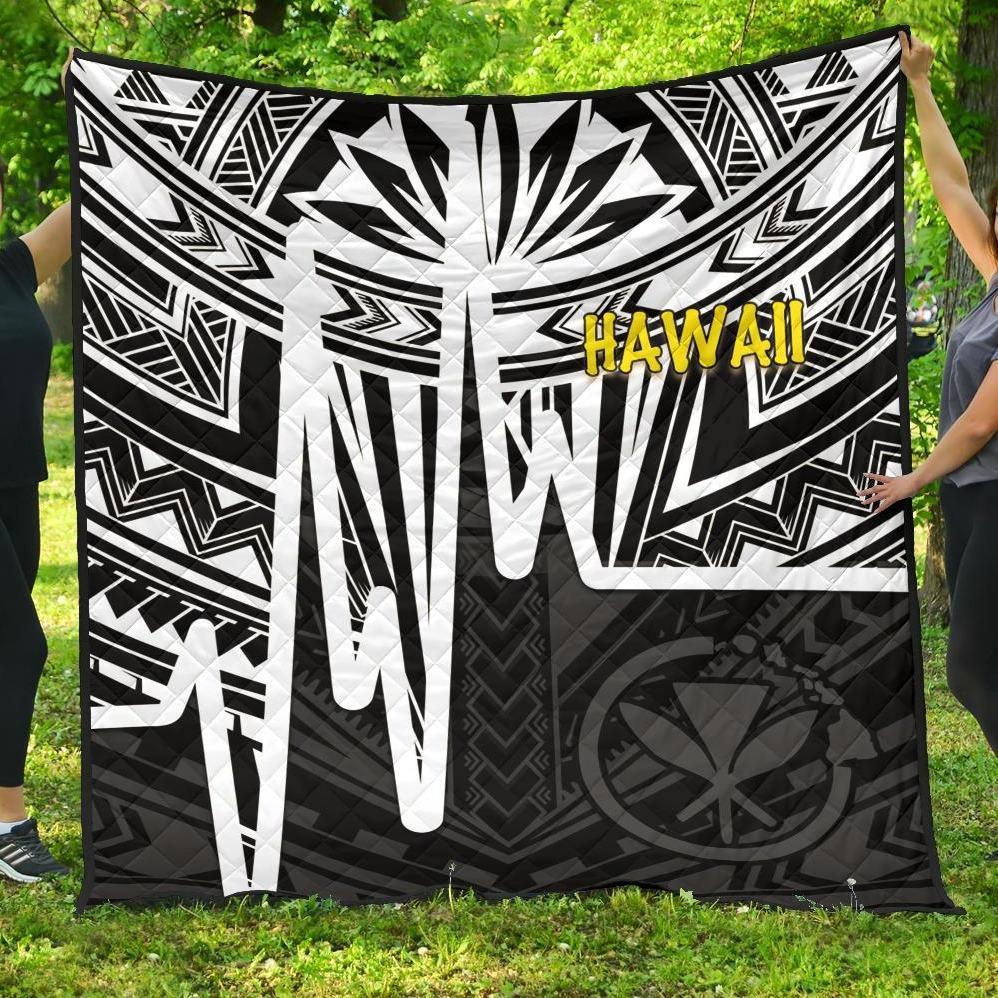 Hawaii Premium Quilt- Kanaka Maoli With Polynesian Pattern In Heartbeat Style (Black,White) - Polynesian Pride