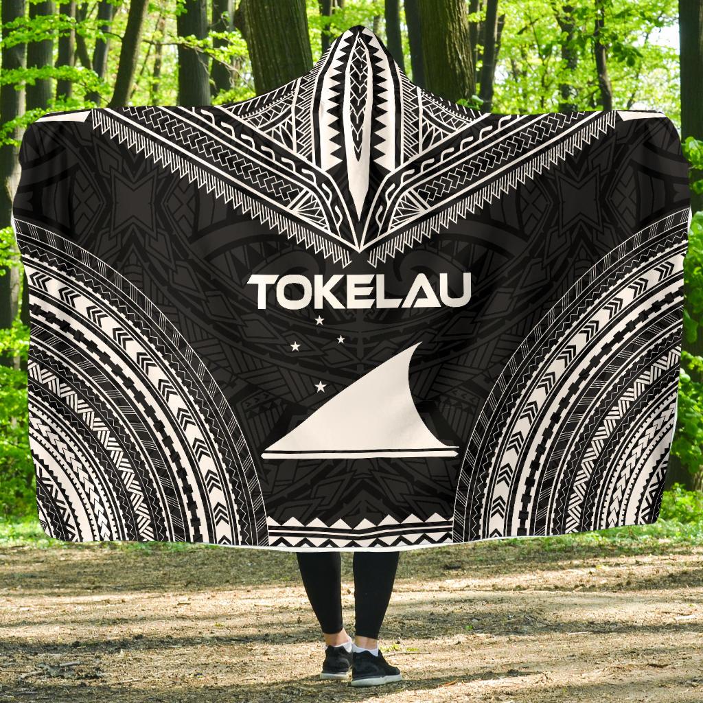 Tokelau Polynesian Chief Hooded Blanket - Black Version Hooded Blanket Black - Polynesian Pride