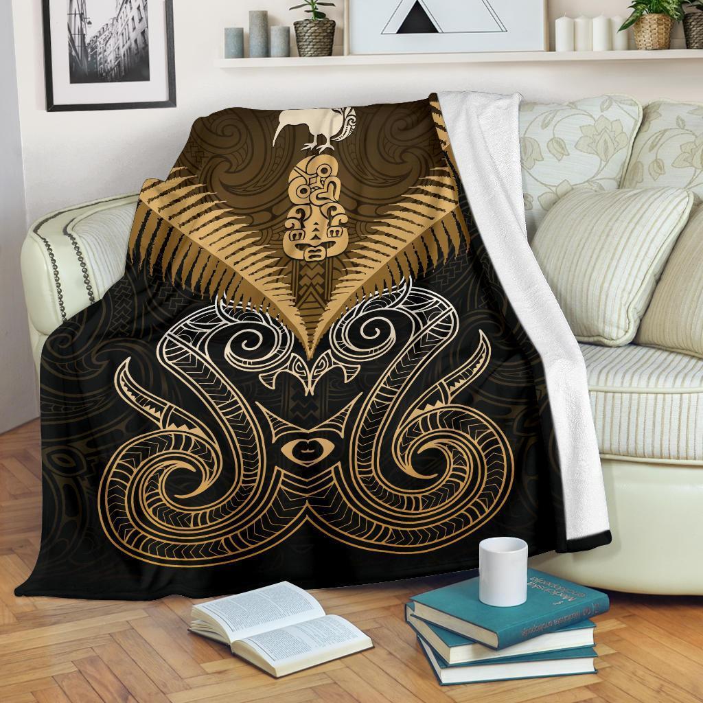 Maori Manaia New Zealand Premium Blanket Gold White - Polynesian Pride