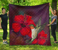 Hibiscus Hummingbird Premium Quilt Red - Polynesian Pride