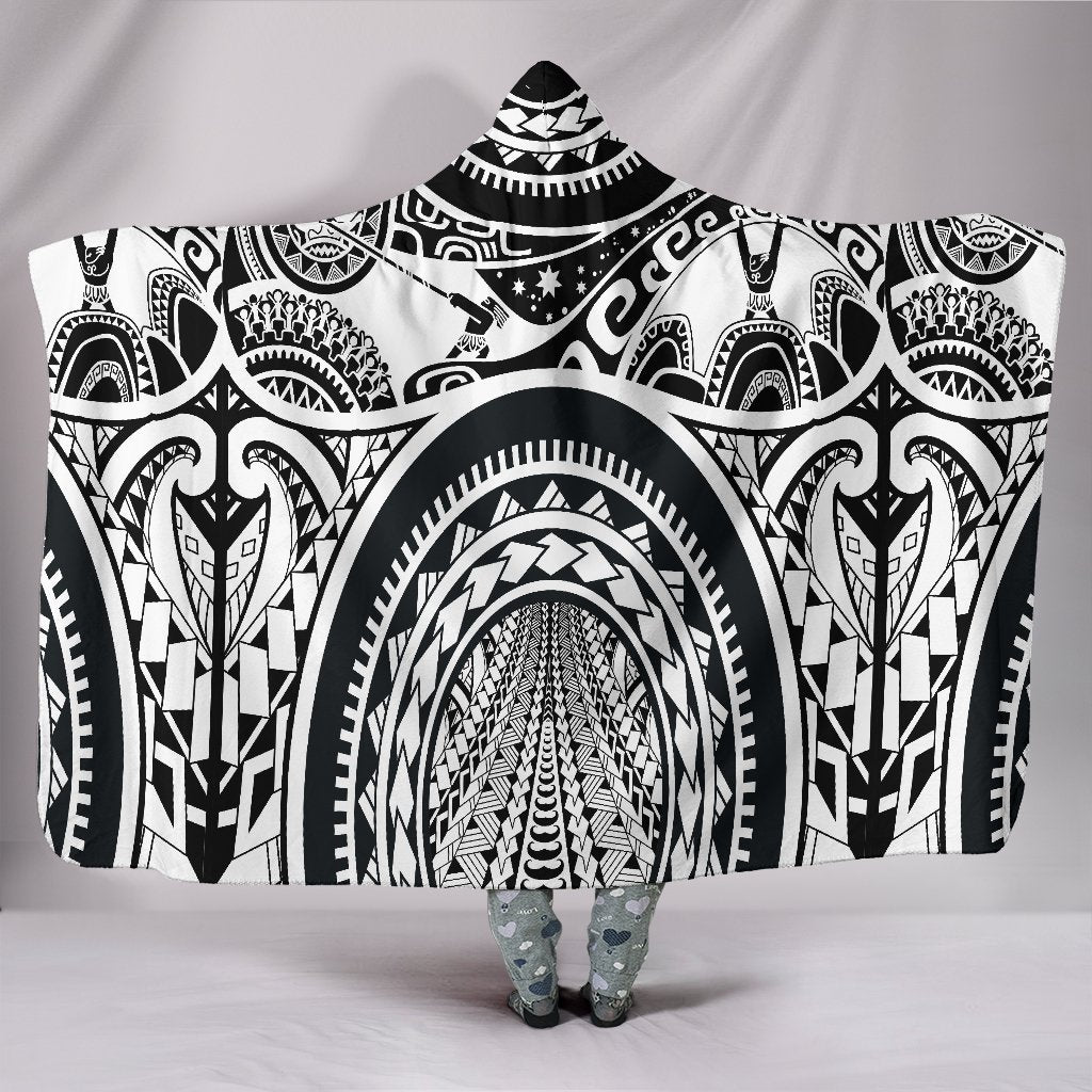 Polynesian Hooded Blanket - Maui Tattoo (White) Hooded Blanket White - Polynesian Pride