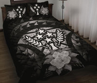Kosrae Polynesian Quilt Bed Set Hibiscus Gray Black - Polynesian Pride