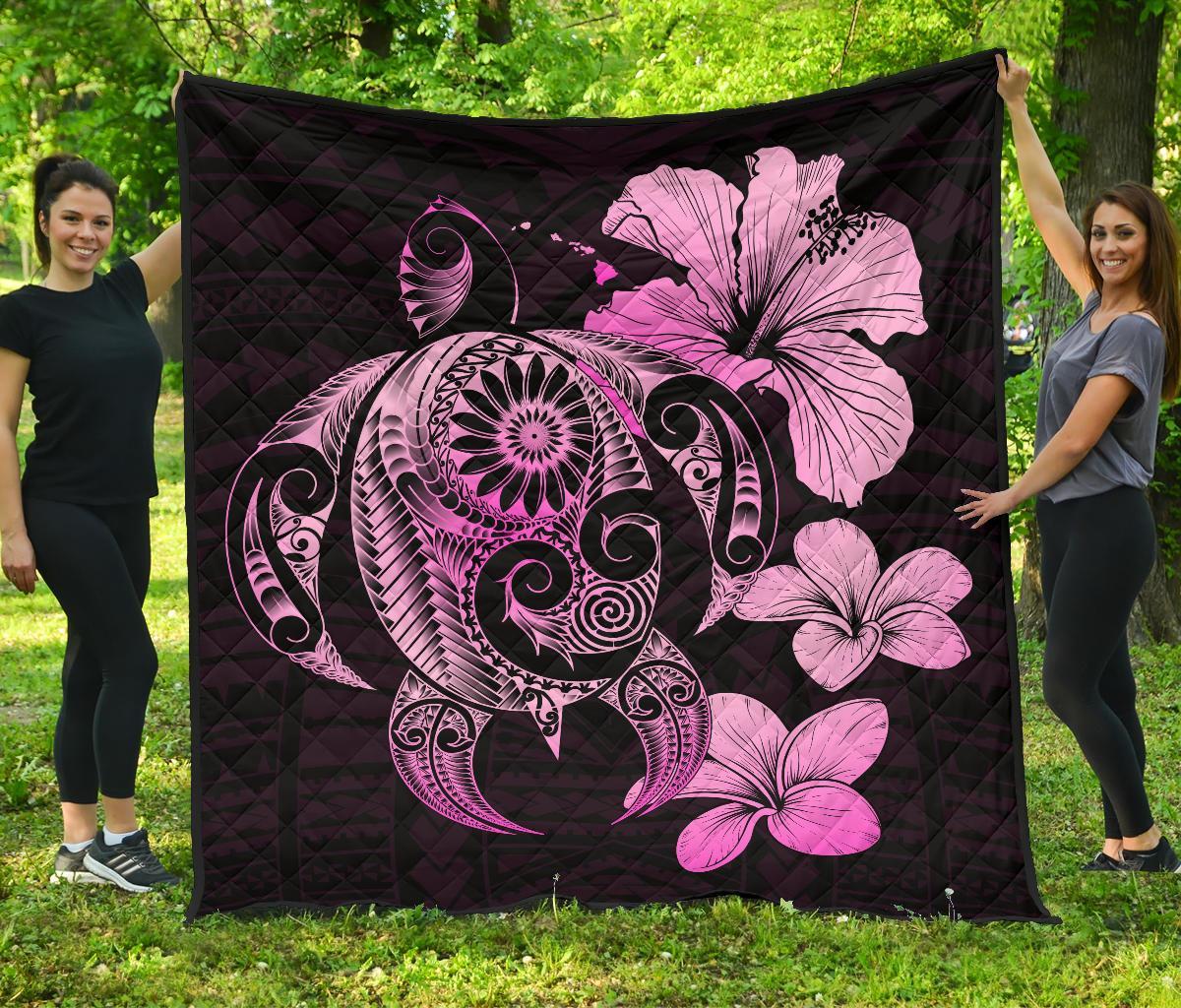 Hibiscus Plumeria Mix Polynesian Pink Turtle Premium Quilt Pink - Polynesian Pride