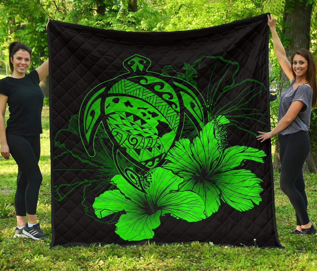 Hawaii Hibiscus Premium Quilt - Turtle Map - Green Green - Polynesian Pride