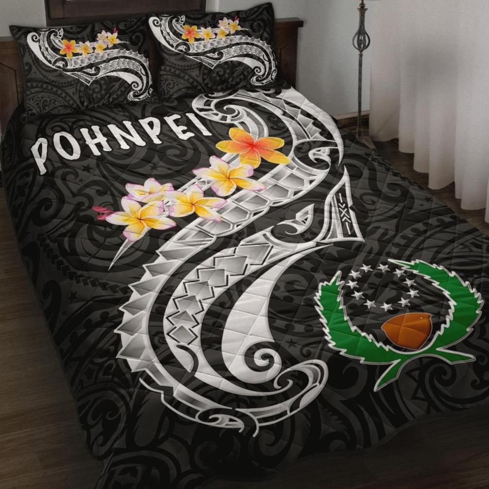 Pohnpei Quilt Bed Set - Pohnpei Seal Polynesian Patterns Plumeria (Black) Black - Polynesian Pride