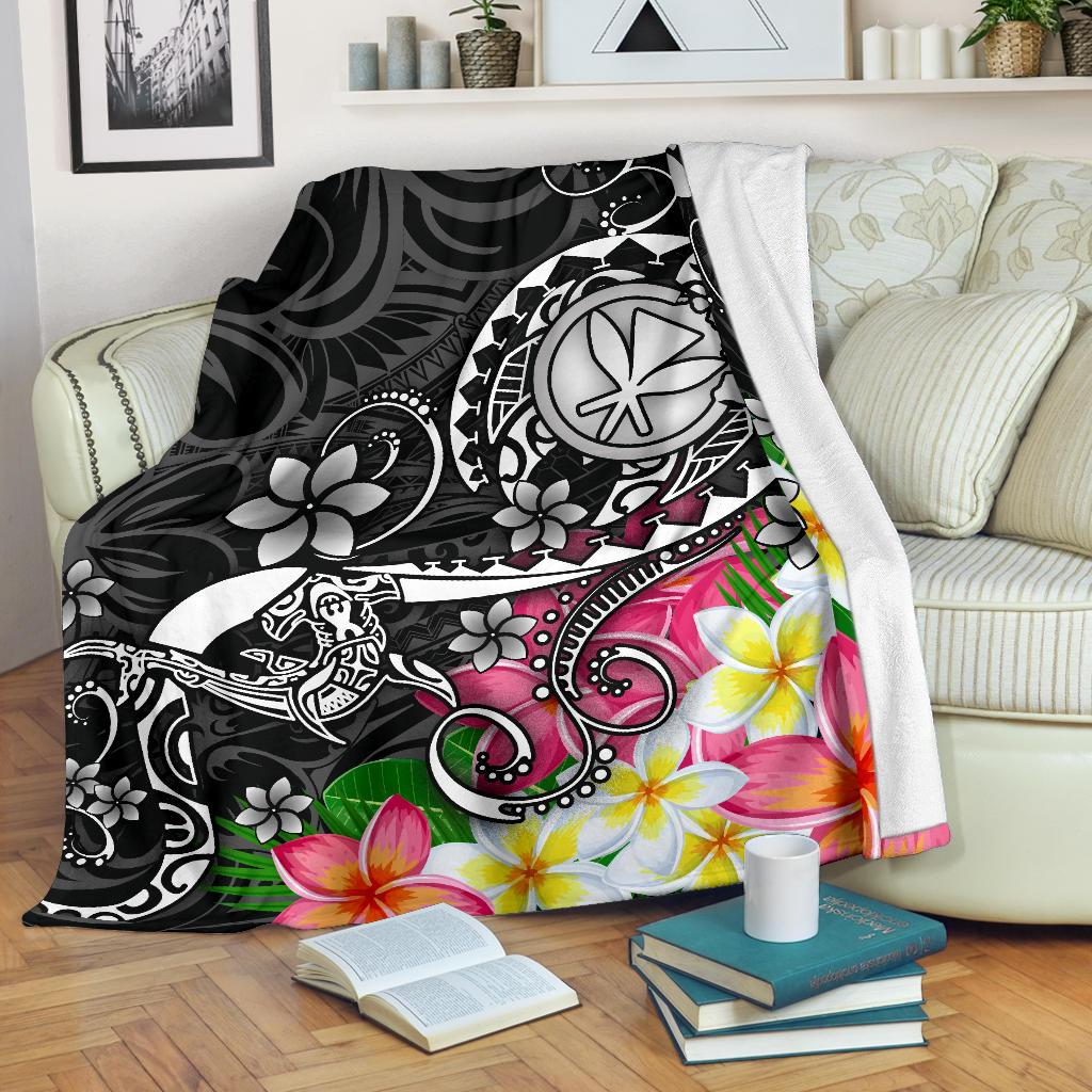 Hawaii Polynesian Premium Blanket - Turtle Plumeria (Black) White - Polynesian Pride