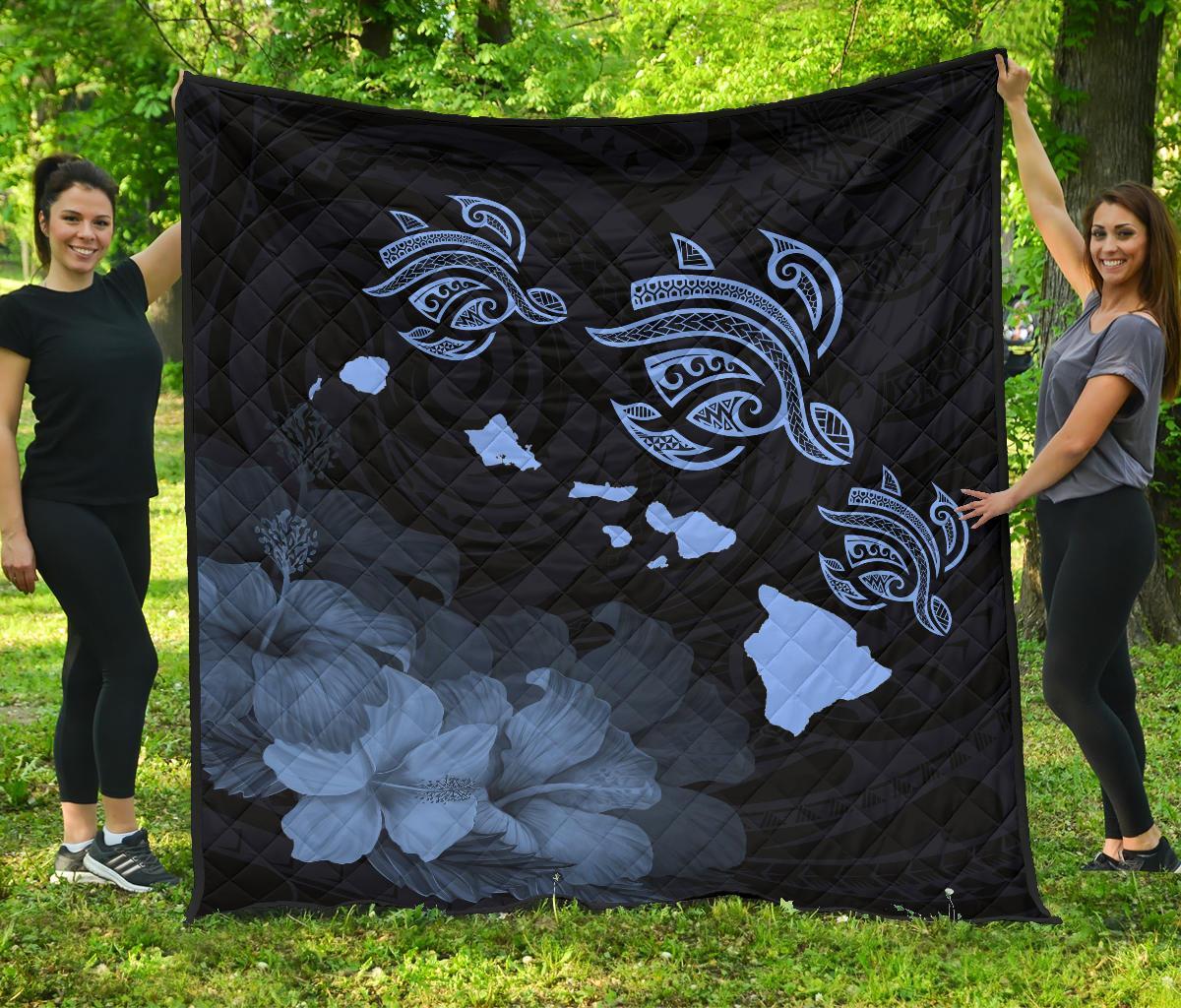 Hawaii Hibiscus Map Polynesian Ancient Blue Premium Quilt Blue - Polynesian Pride