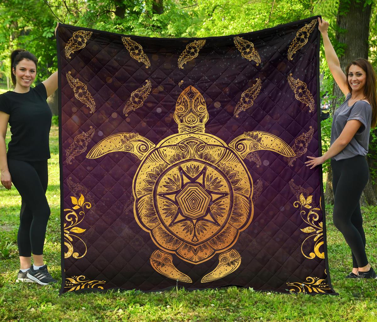Turtle Golden Royal Premium Quilt Gold - Polynesian Pride