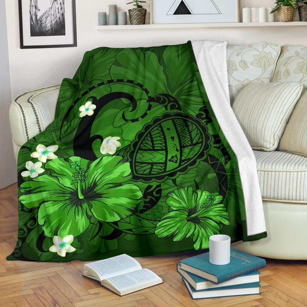 Hawaii Turtle Poly Tribal Green Premium Blanket White - Polynesian Pride