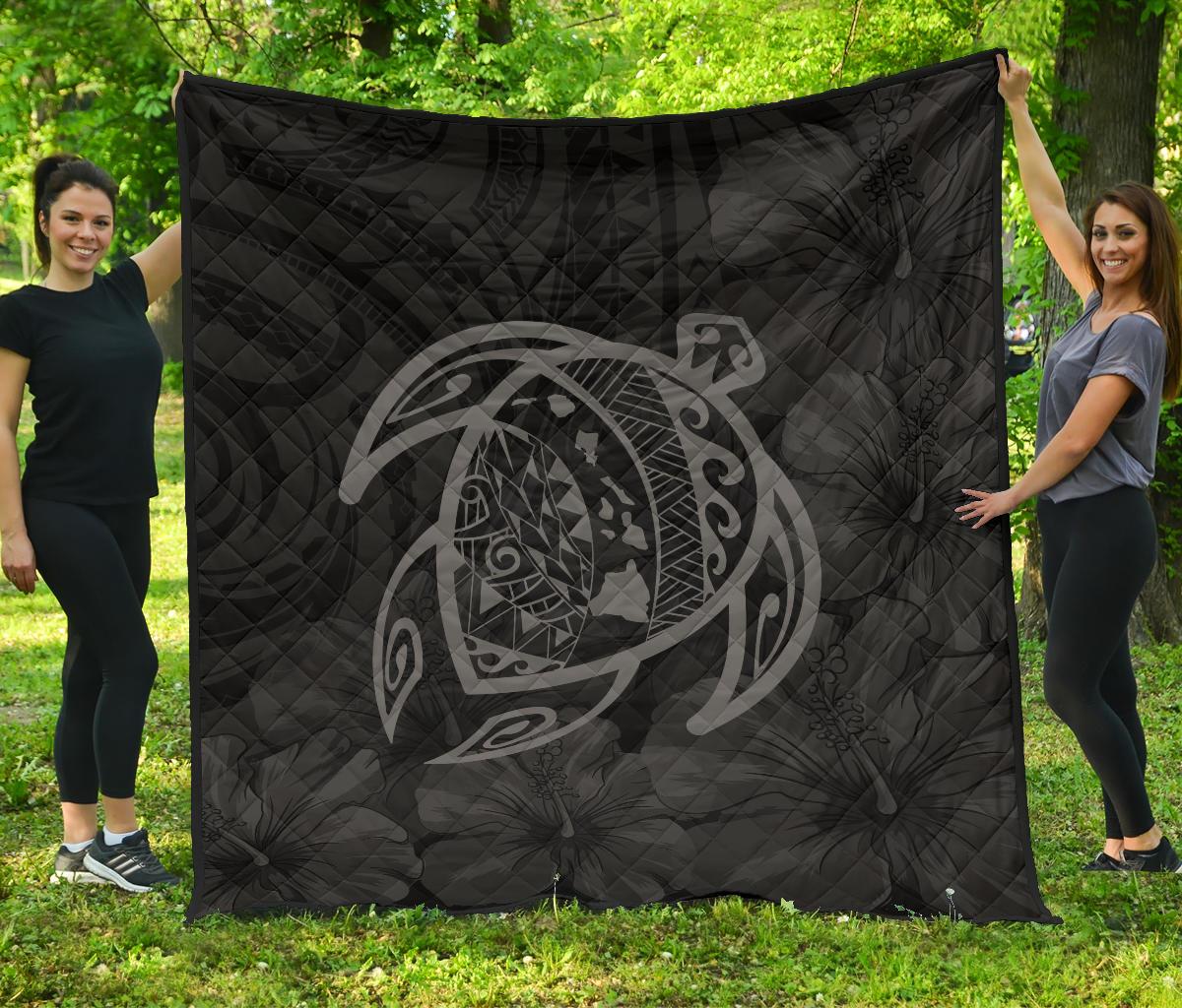 Hawaii Turtle Kanaka Map Hibiscus Poly Premium Quilt - Gray Gray - Polynesian Pride