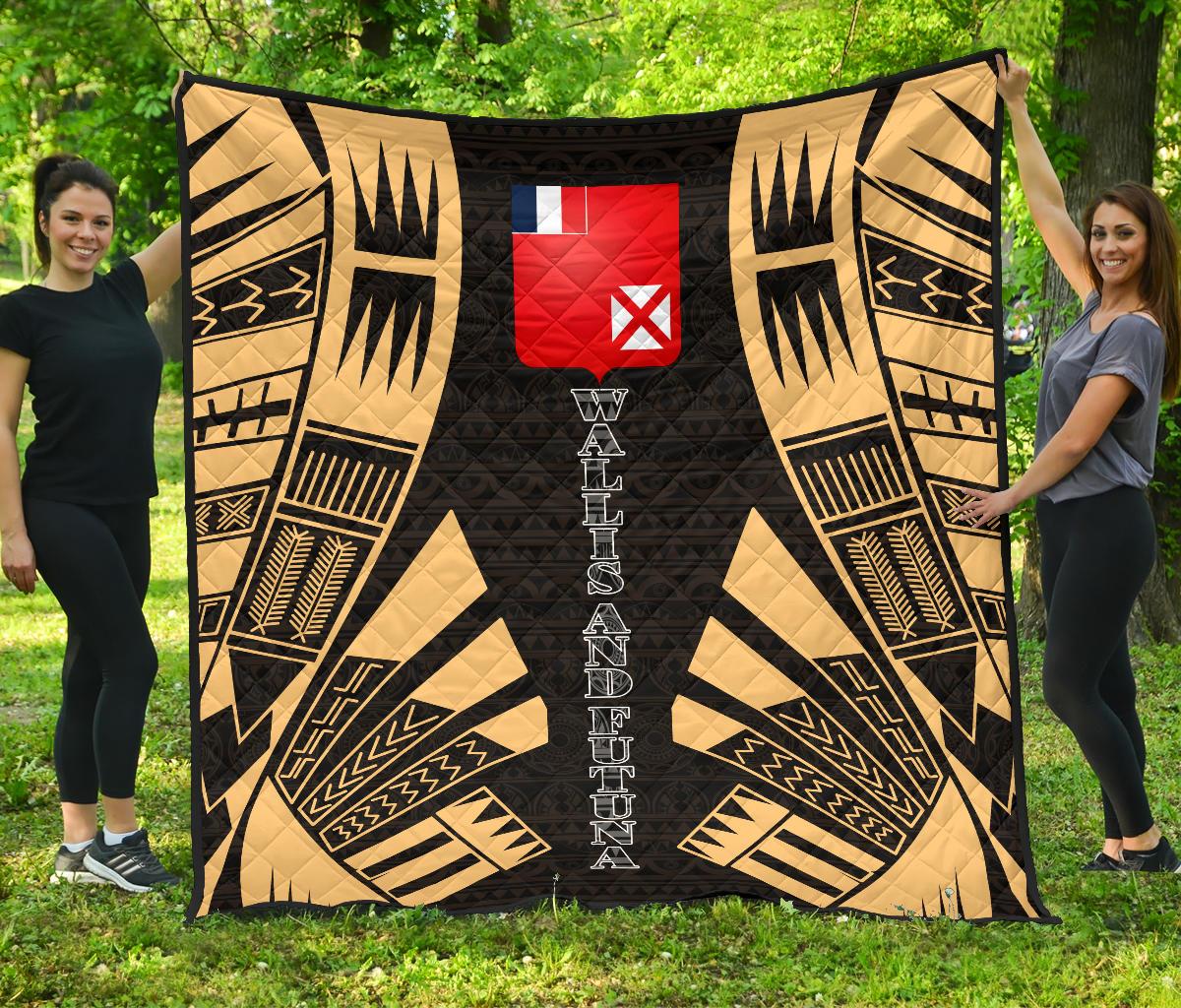 Wallis And Futuna Premium Quilt - Wallis And Futuna Coat Of Arms Polynesian Gold Tattoo Red Gold - Polynesian Pride