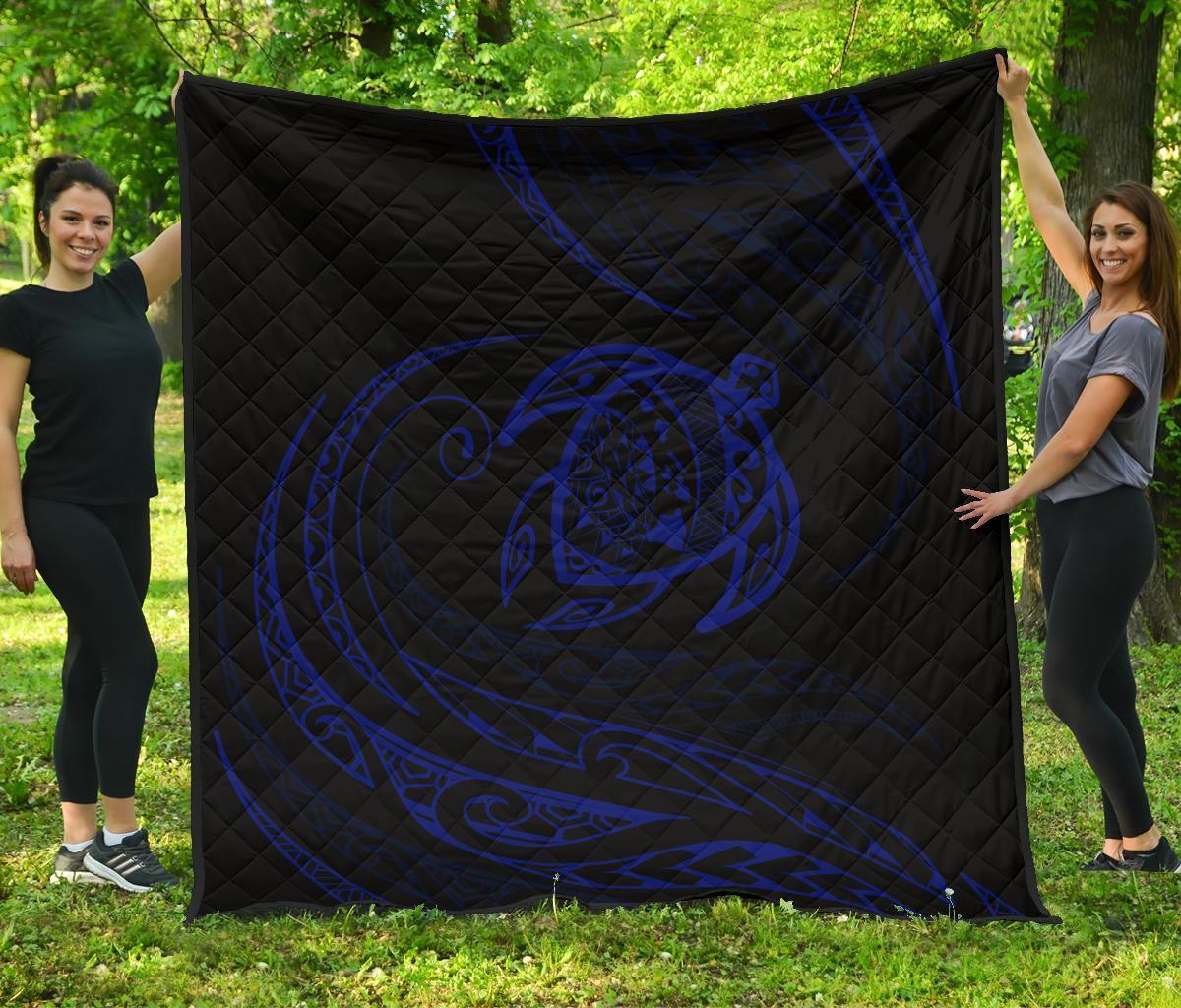 Hawaii Turtle Premium Quilt - Blue - Frida Style Black - Polynesian Pride