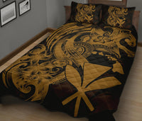 Hawaii Polynesian Quilt Bed Set - Gold Kanaka Maoli Tentacle Plumeria - Polynesian Pride