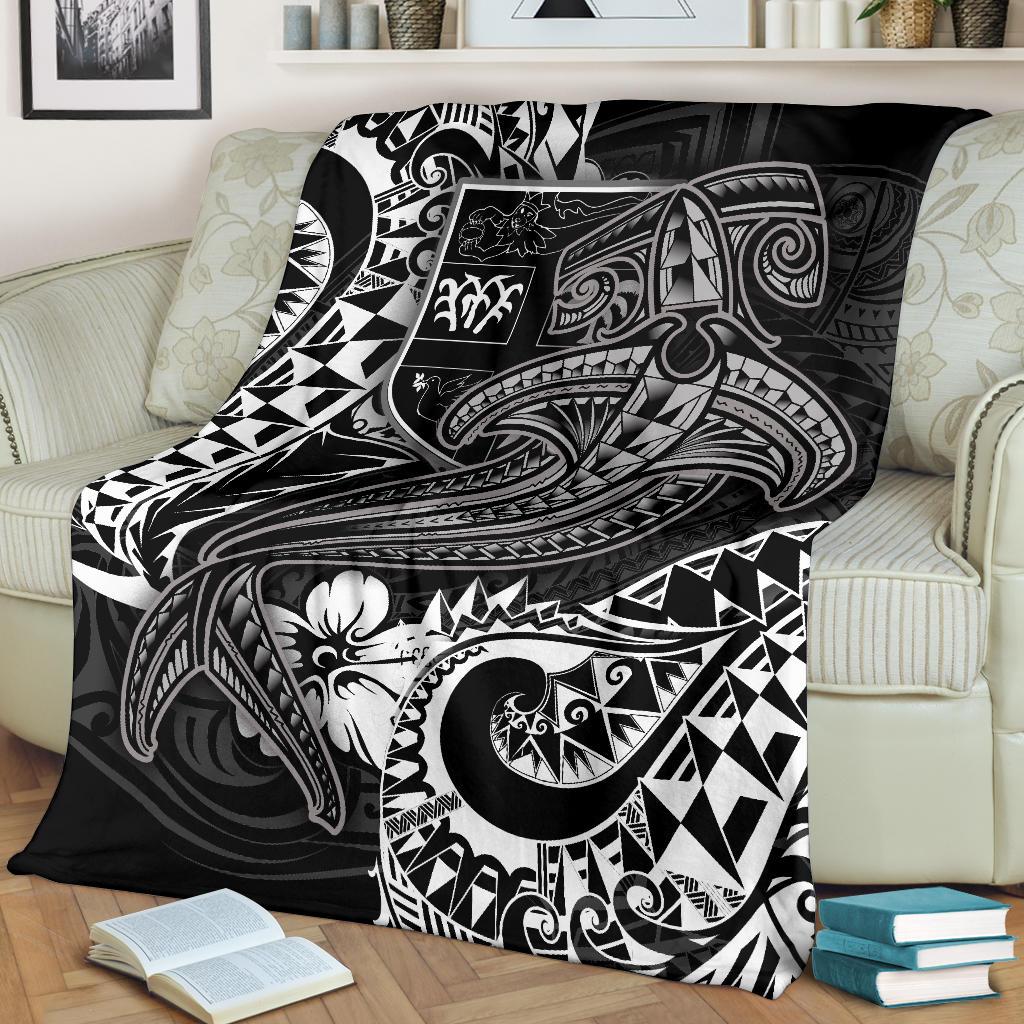 Fiji Premium Blanket - White Shark Polynesian Tattoo White - Polynesian Pride