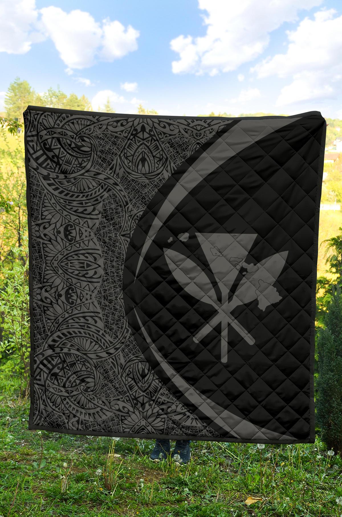 Hawaii Kanaka Polynesian Black And Grey Premium Quilt - Circle Style Black And Grey - Polynesian Pride