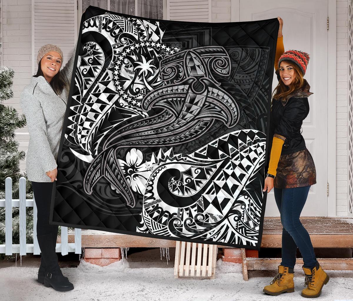Chuuk Premium Quilt - White Shark Polynesian Tattoo - Polynesian Pride
