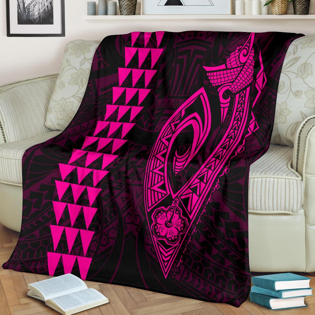 Hawaii Kakau Makau Fish Hook Polynesian Premium Blanket - Pink White - Polynesian Pride