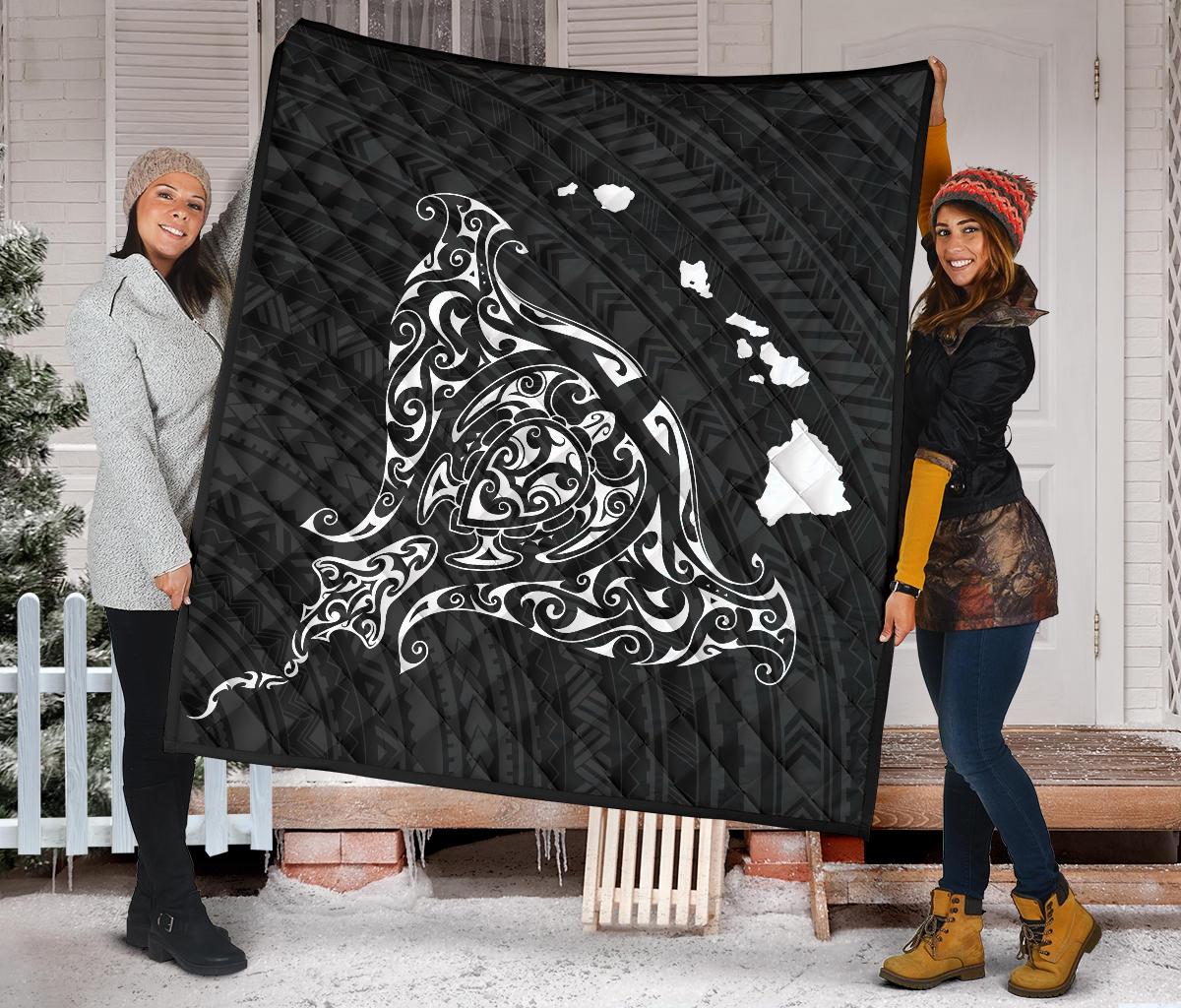 Rays Hawaii Map Polynesian Premium Quilt - White - Polynesian Pride