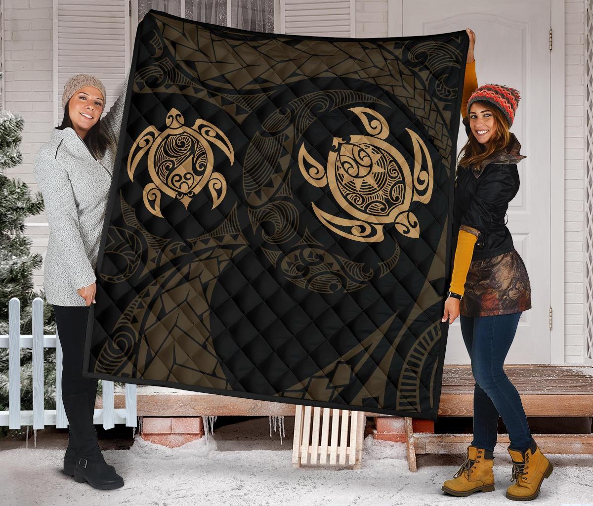 Hawaii Polynesian Turtle Premium Quilt Gold - Polynesian Pride