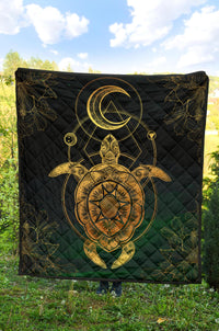Turtle Hibiscus Golden Galaxy Premium Quilt - Polynesian Pride