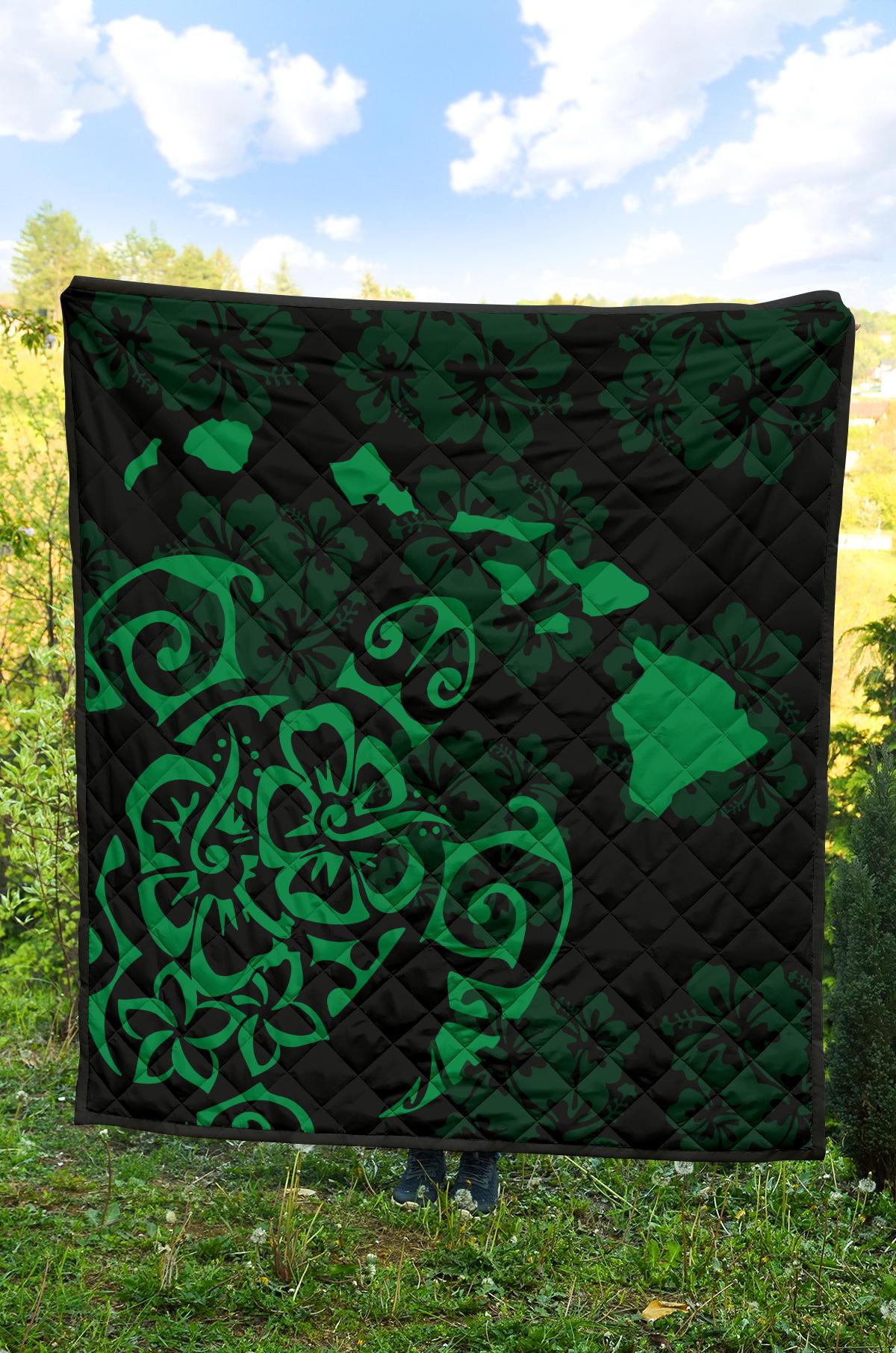Turtle Hibiscus Map Green Premium Quilt - Polynesian Pride