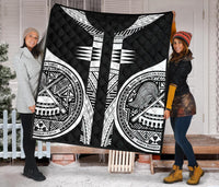 American Samoa Polynesian Premium Quilt - American Samoa Seal Armor Tattoo Black - Polynesian Pride