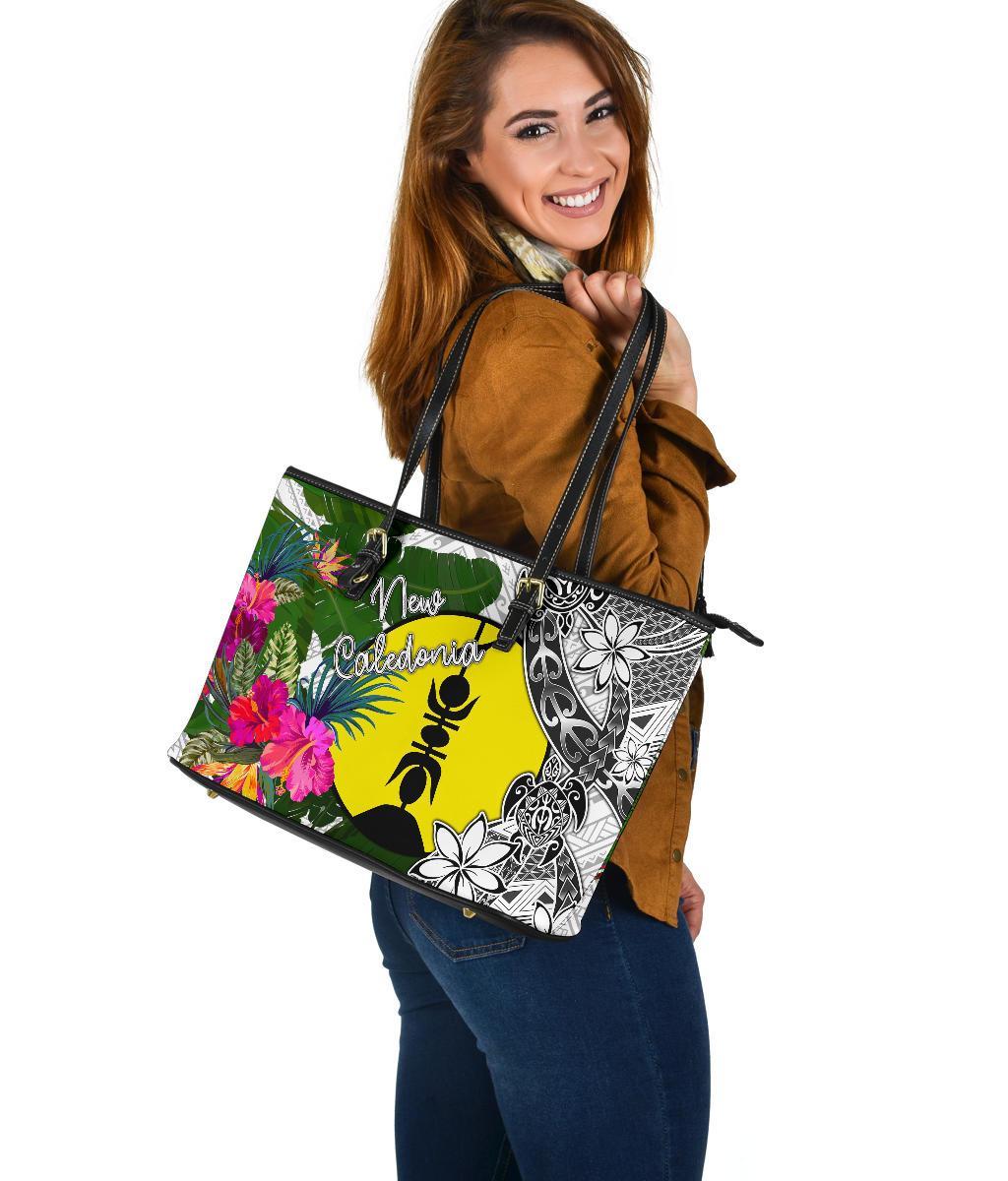 New Caledonia Large Leather Tote Bag White - Turtle Plumeria Banana Leaf - Polynesian Pride