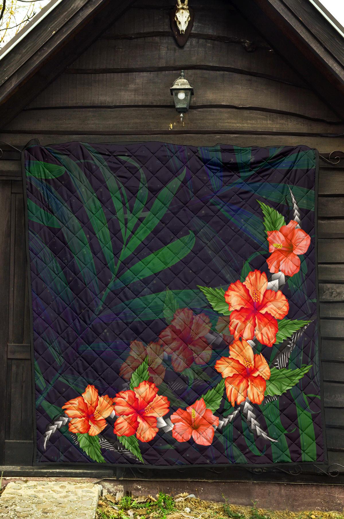 Hibiscus Palm Background Premium Quilt - Polynesian Pride
