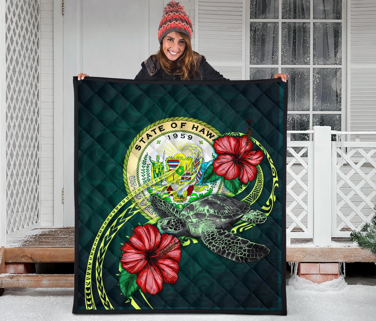 Hawaii Polynesian Premium Quilt - Green Turtle Hibiscus - Polynesian Pride