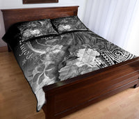 Pohnpei Quilt Bed Set - Humpback Whale with Tropical Flowers (White) - Polynesian Pride