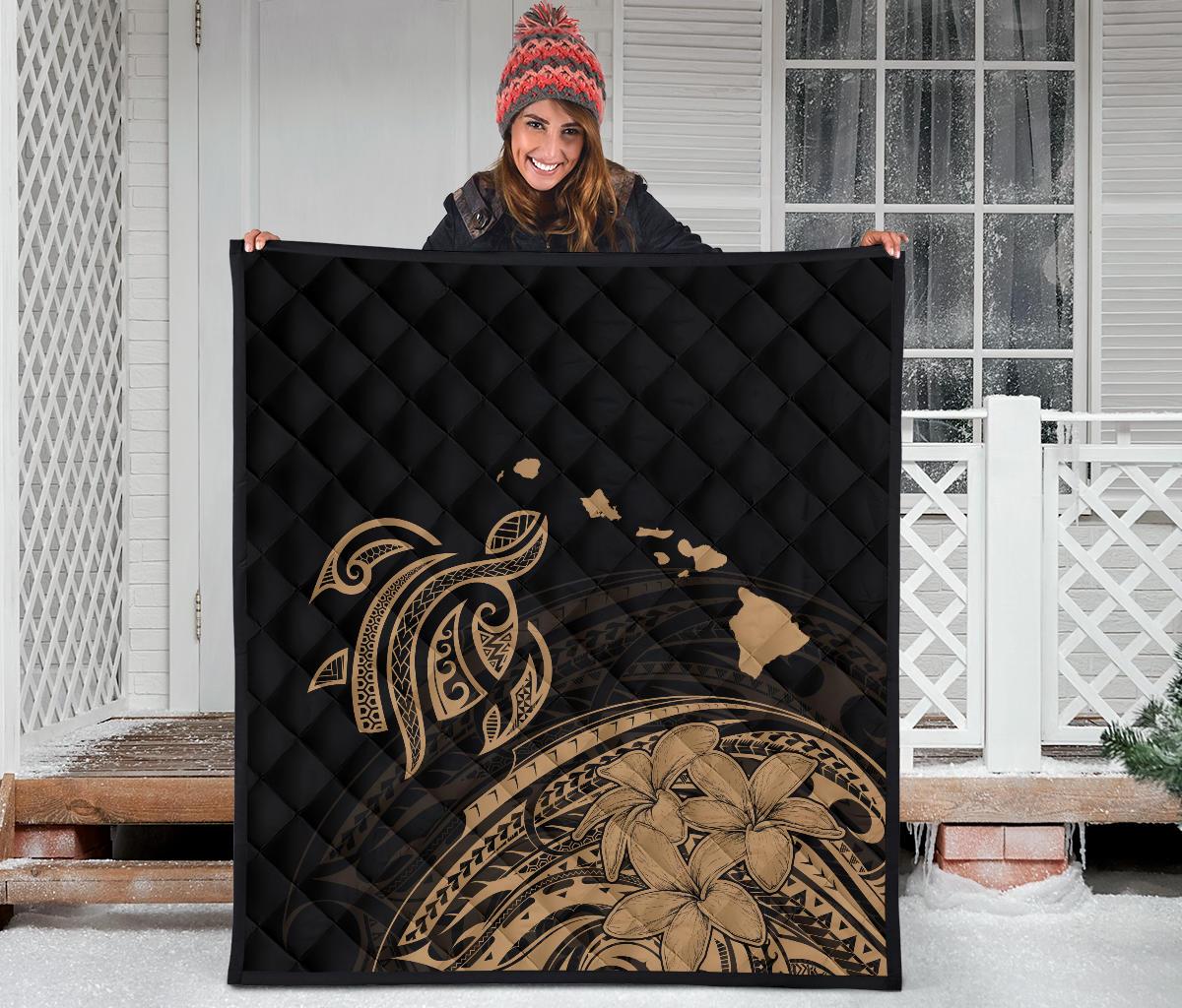 Hawaii Map Plumeria Polynesian Gold Premium Quilt - Polynesian Pride