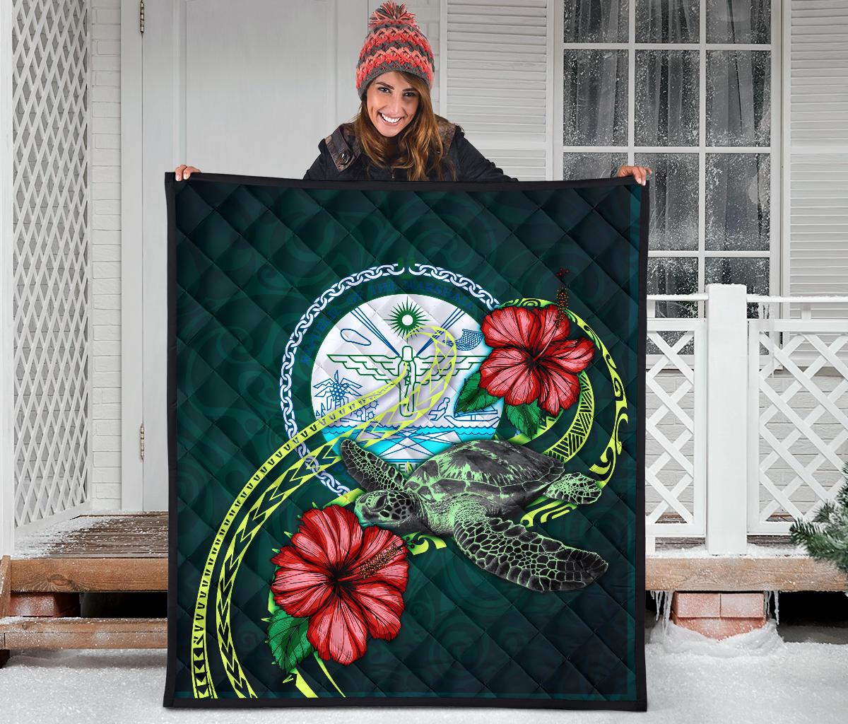 Marshall Polynesian Premium Quilt - Green Turtle Hibiscus - Polynesian Pride