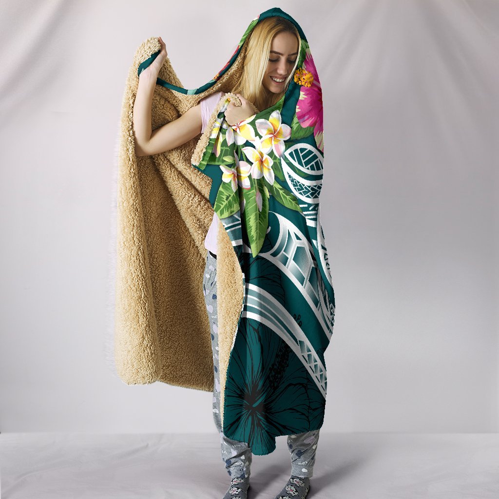 Kosrae Polynesian Hooded Blanket - Summer Plumeria (Turquoise) - Polynesian Pride