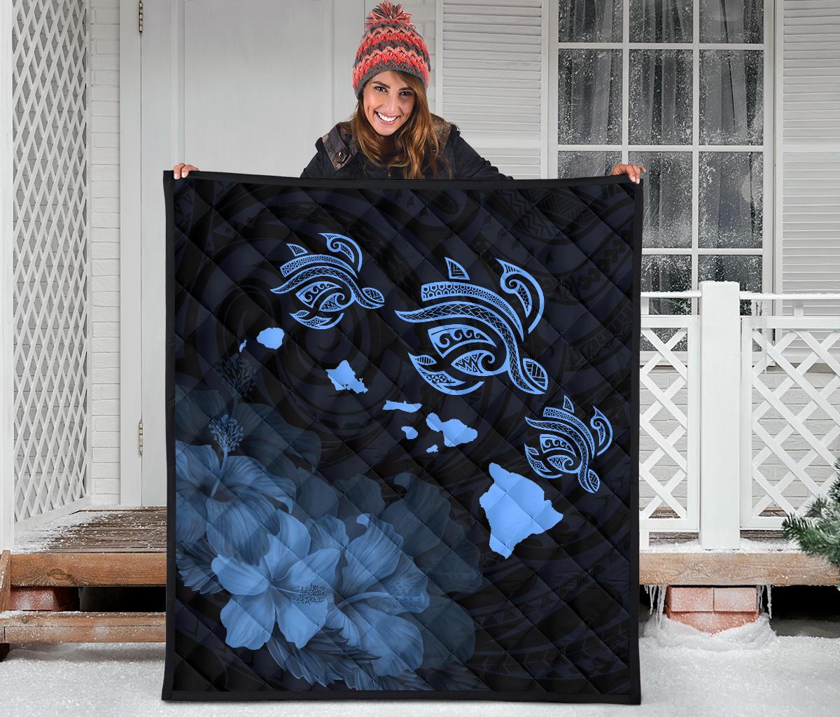 Hawaii Hibiscus Map Polynesian Ancient Blue Premium Quilt - Polynesian Pride