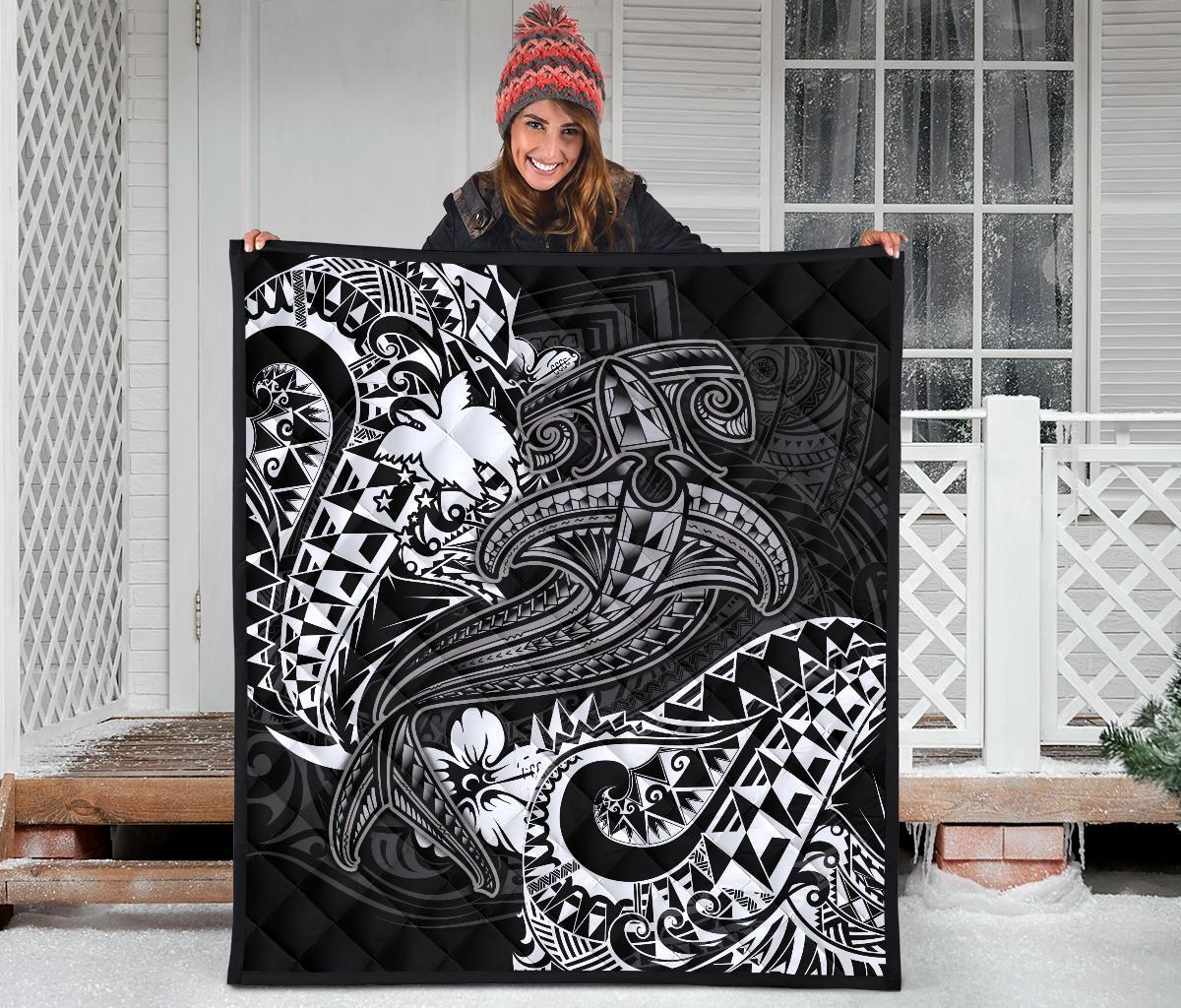 Papua New Guinea Premium Quilt - White Shark Polynesian Tattoo - Polynesian Pride