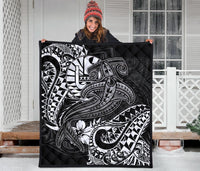 Tahiti Premium Quilt - White Shark Polynesian Tattoo - Polynesian Pride