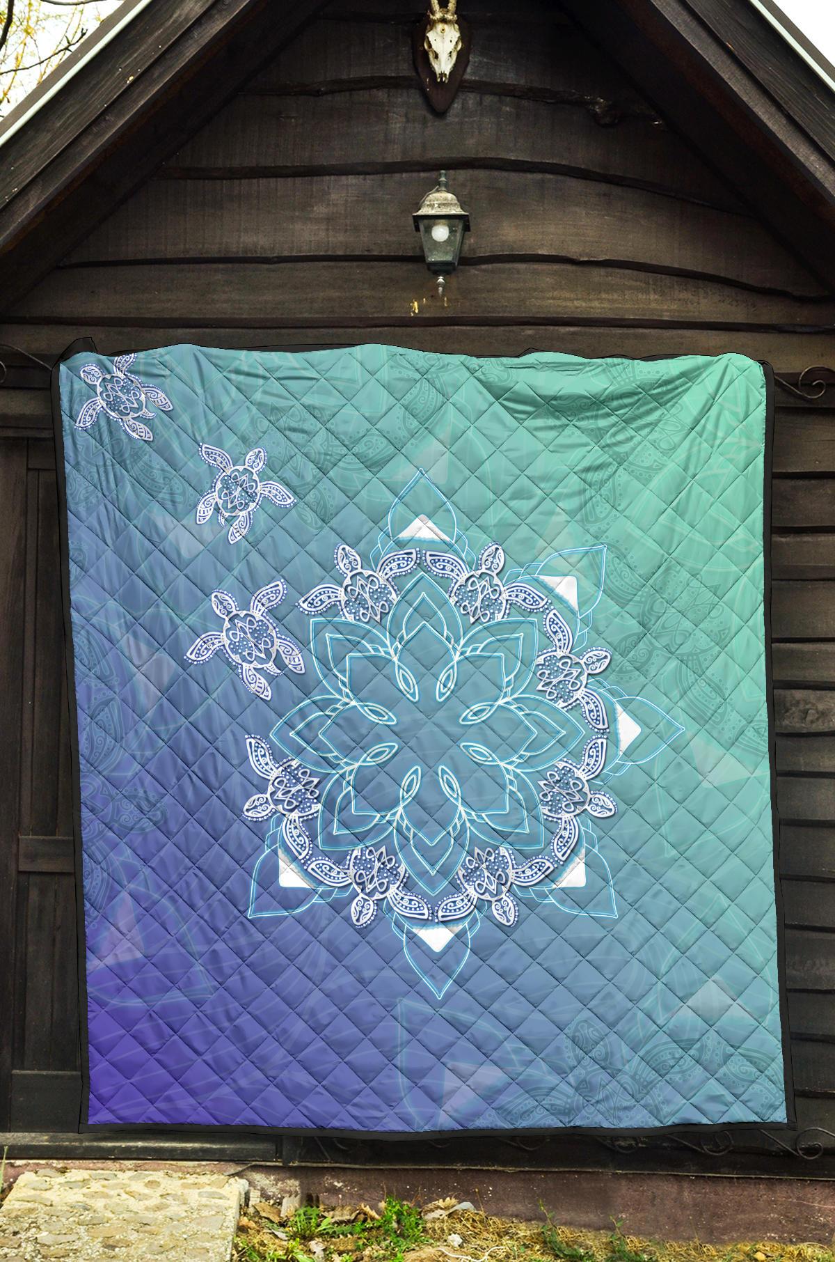 Flower Turtle Premium Quilt - Polynesian Pride