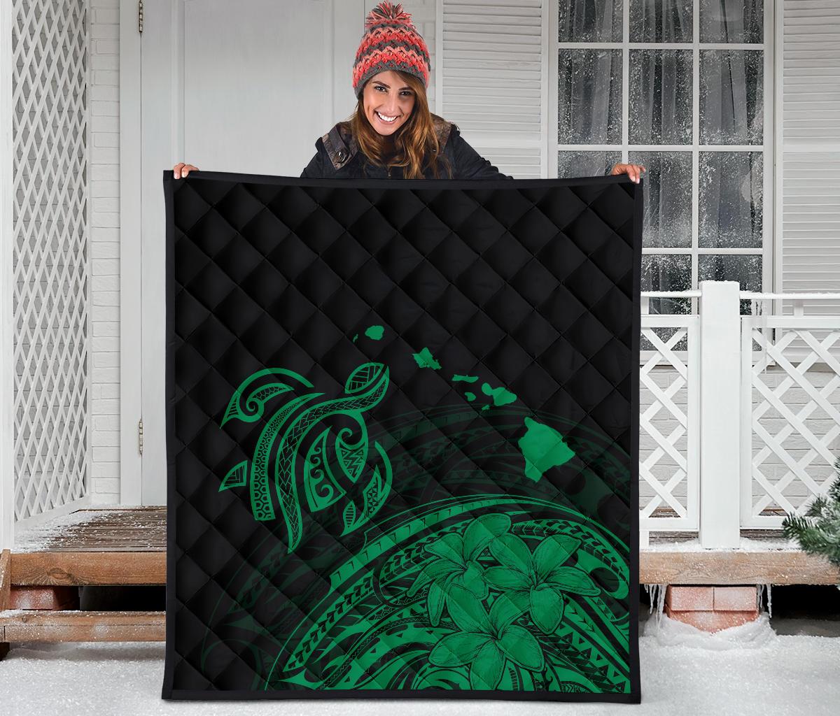 Hawaii Map Plumeria Polynesian Green Premium Quilt - Polynesian Pride