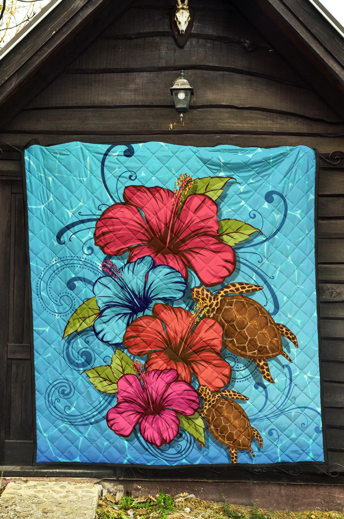Ocean Hibiscus Premium Quilt - Polynesian Pride