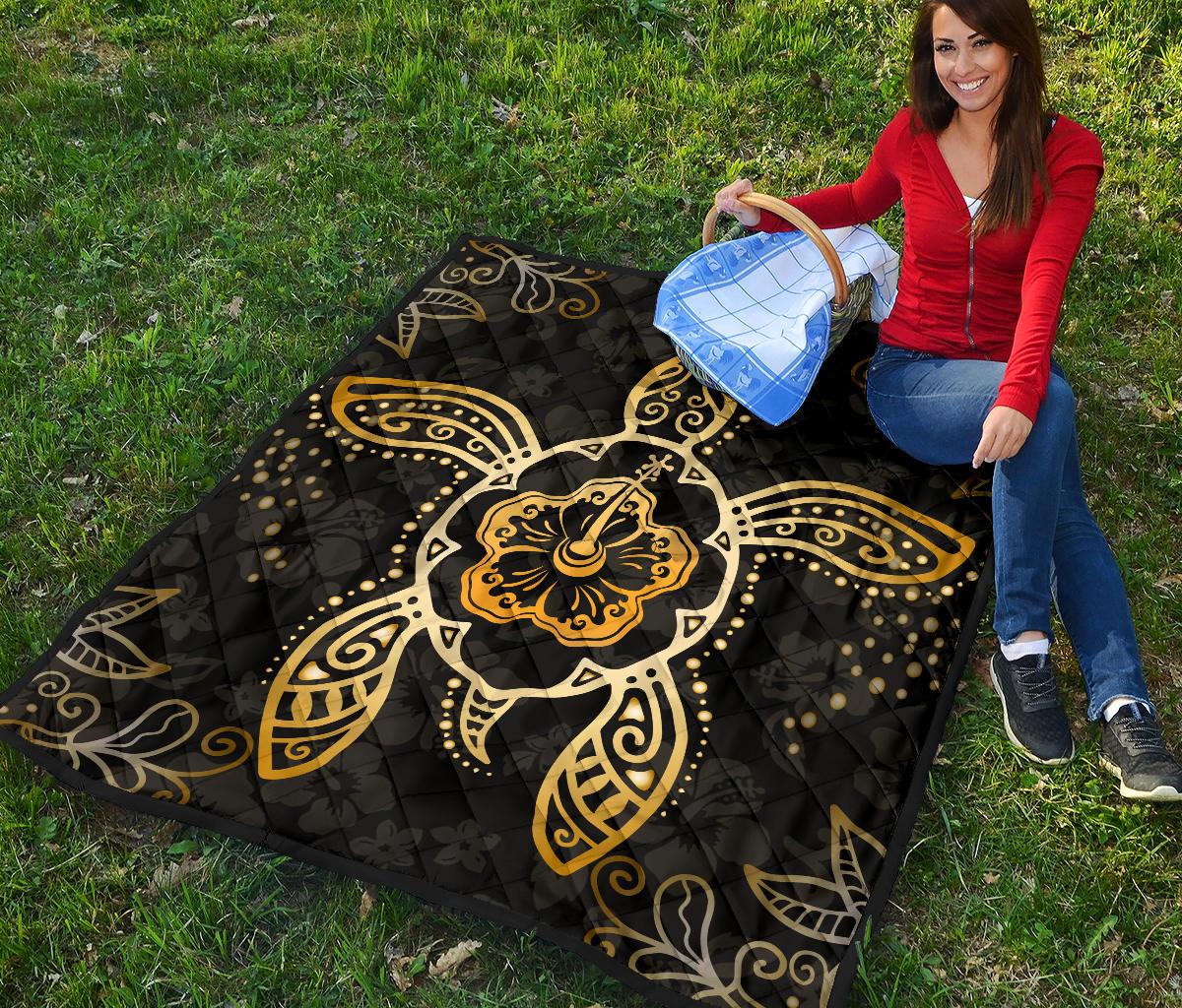 Turtle Hibiscus Yellow Premium Quilt - Polynesian Pride