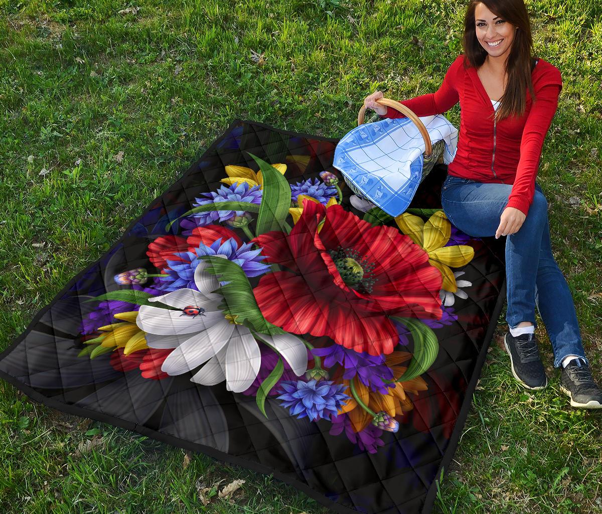 Blooming Flower Premium Quilt - Polynesian Pride