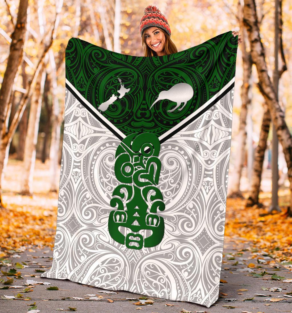 New Zealand Maori Rugby Premium Blanket Pride Version - White - Polynesian Pride