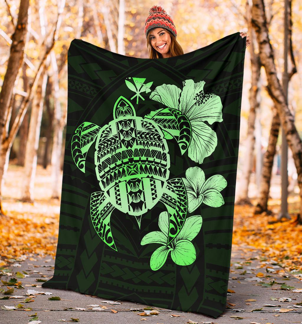 Hawaiian Kanaka Hibiscus Plumeria Mix Polynesian Turtle Premium Blanket Green AH - Polynesian Pride