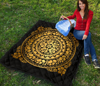 Hibiscus Gold Circle Tapestry Premium Quilt - Polynesian Pride